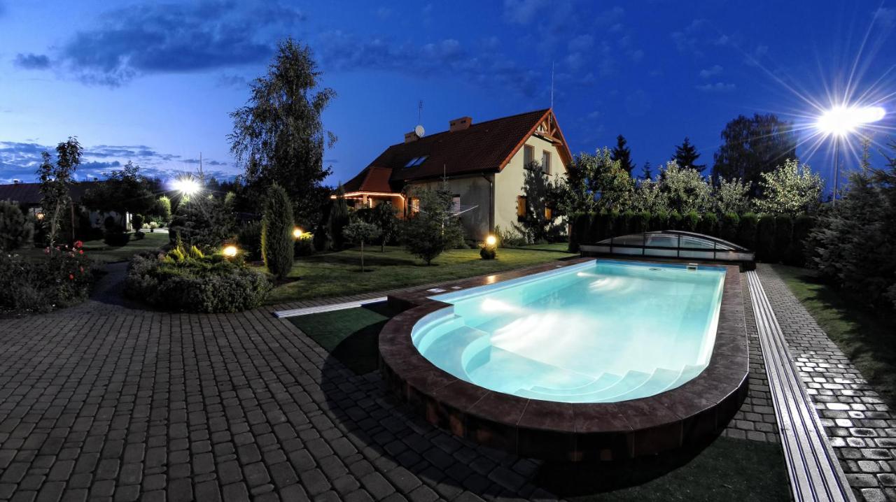 Szumi Las Events & Apartments Regimin Екстер'єр фото