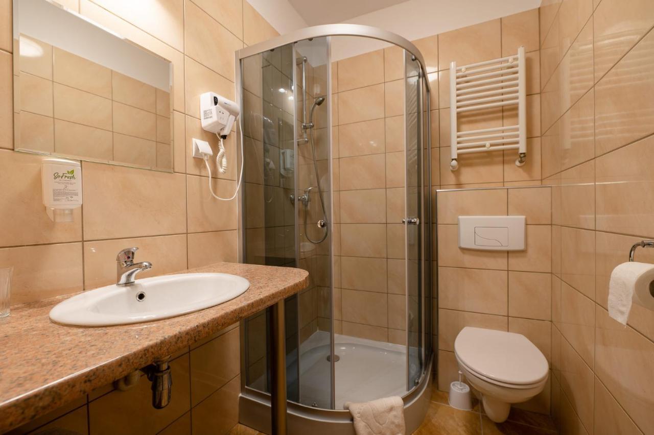 Szumi Las Events & Apartments Regimin Екстер'єр фото